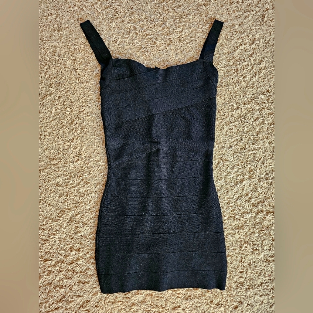Medium Black dress by Guess